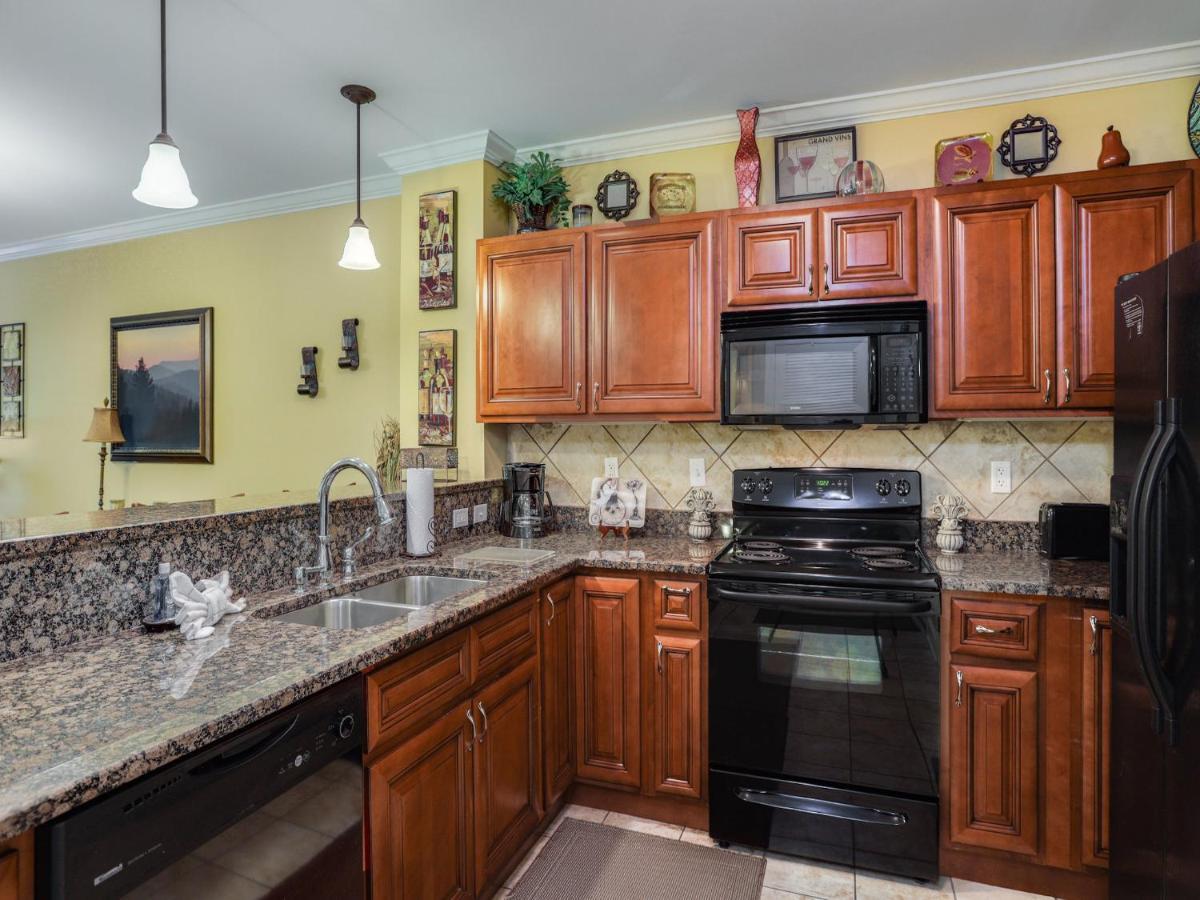 Downtown Delight, 2 Bedrooms, Pool, Hot Tub, Sleeps 6 Gatlinburg Extérieur photo