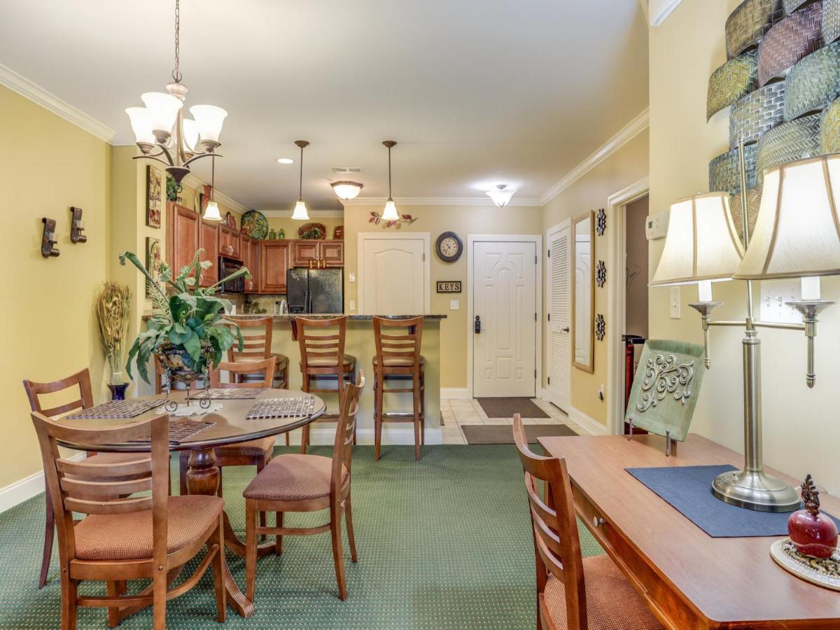 Downtown Delight, 2 Bedrooms, Pool, Hot Tub, Sleeps 6 Gatlinburg Extérieur photo