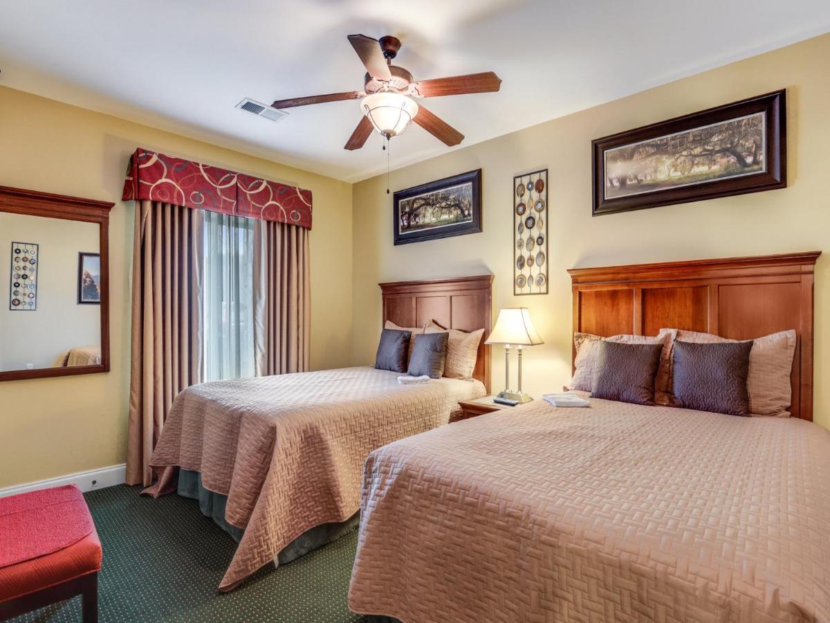 Downtown Delight, 2 Bedrooms, Pool, Hot Tub, Sleeps 6 Gatlinburg Extérieur photo